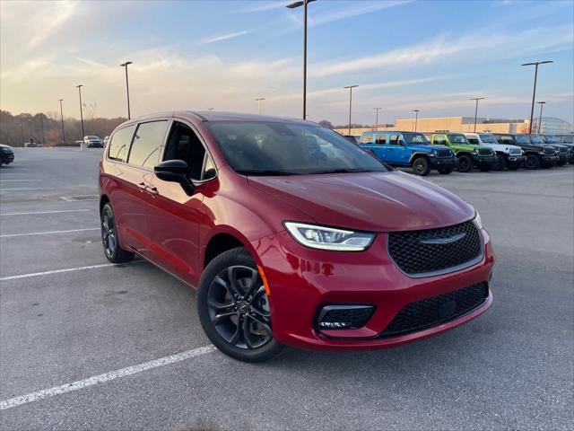 2026 Chrysler Pacifica PACIFICA SELECT AWD