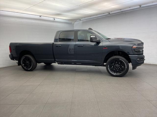 2026 RAM Ram 3500 RAM 3500 LARAMIE CREW CAB 4X4 8 BOX