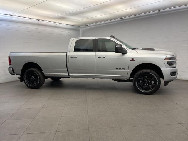2026 RAM Ram 3500 RAM 3500 LARAMIE CREW CAB 4X4 8 BOX
