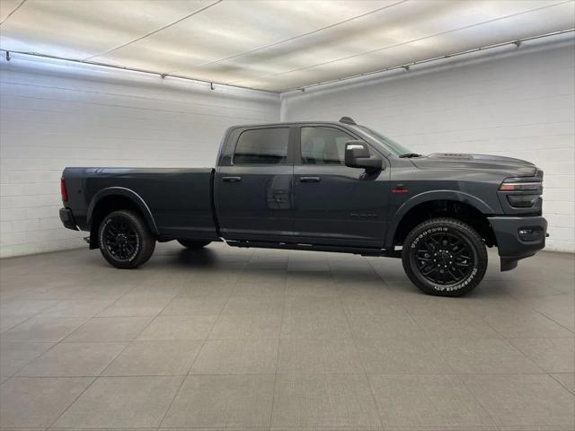 2026 RAM Ram 3500 RAM 3500 LIMITED CREW CAB 4X4 8 BOX 2026 RAM Ram 3500 RAM 3500 LIMITED CREW CAB 4X4 8 BOX