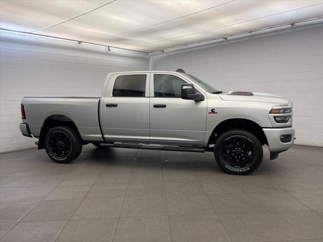 2026 RAM Ram 2500 RAM 2500 BLACK EXPRESS CREW CAB 4X4 64 BOX