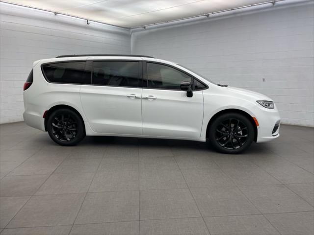 2026 Chrysler Pacifica PACIFICA LIMITED
