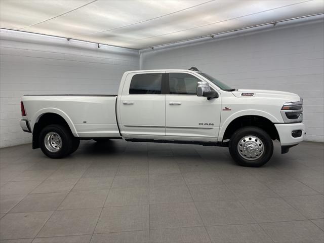 2026 RAM Ram 3500 RAM 3500 LIMITED CREW CAB 4X4 8 BOX 2026 RAM Ram 3500 RAM 3500 LIMITED CREW CAB 4X4 8 BOX