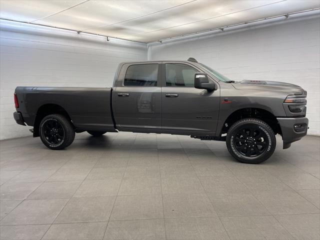 2026 RAM Ram 3500 RAM 3500 LARAMIE CREW CAB 4X4 8 BOX