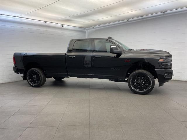 2026 RAM Ram 3500 RAM 3500 LARAMIE CREW CAB 4X4 8 BOX