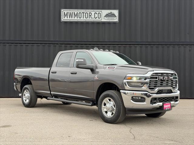 2026 RAM Ram 3500 RAM 3500 TRADESMAN CREW CAB 4X4 8 BOX
