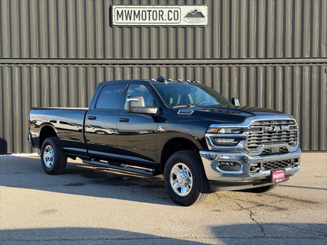 2026 RAM Ram 3500 RAM 3500 TRADESMAN CREW CAB 4X4 8 BOX