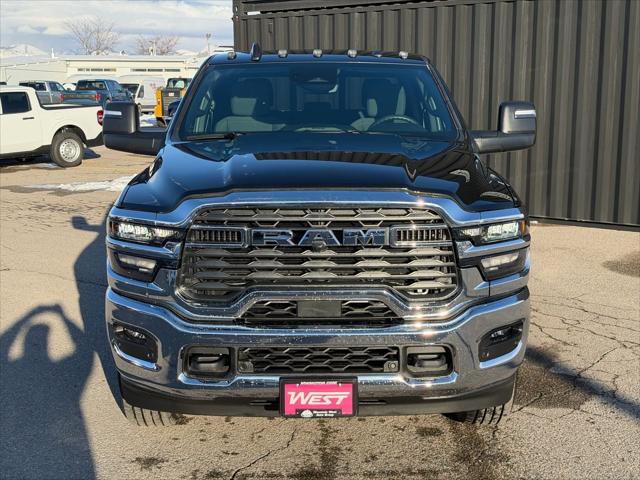 2026 RAM Ram 3500 RAM 3500 TRADESMAN CREW CAB 4X4 8 BOX