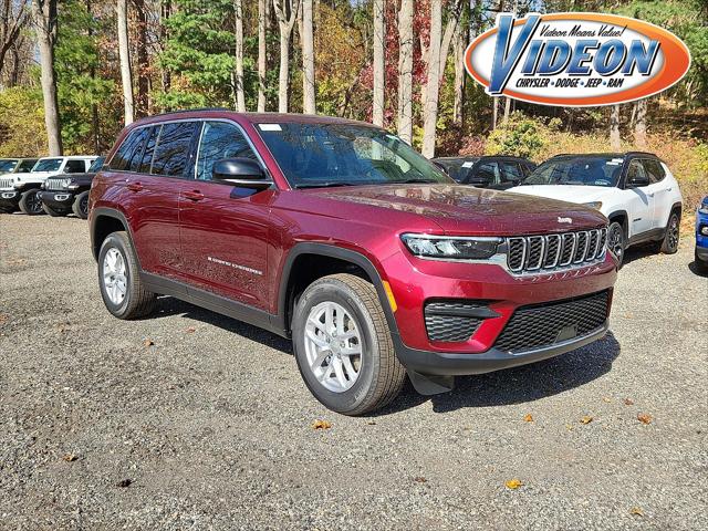 2025 Jeep Grand Cherokee GRAND CHEROKEE LAREDO X 4X4 2025 Jeep Grand Cherokee GRAND CHEROKEE LAREDO X 4X4
