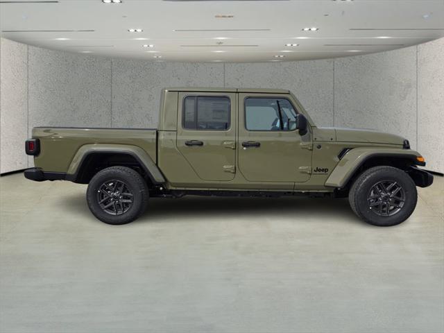 2026 Jeep Gladiator GLADIATOR SPORT S 4X4 2026 Jeep Gladiator GLADIATOR SPORT S 4X4