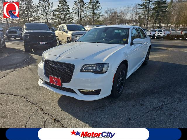 2023 Chrysler 300 Touring L AWD