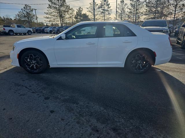 2023 Chrysler 300 Touring L AWD
