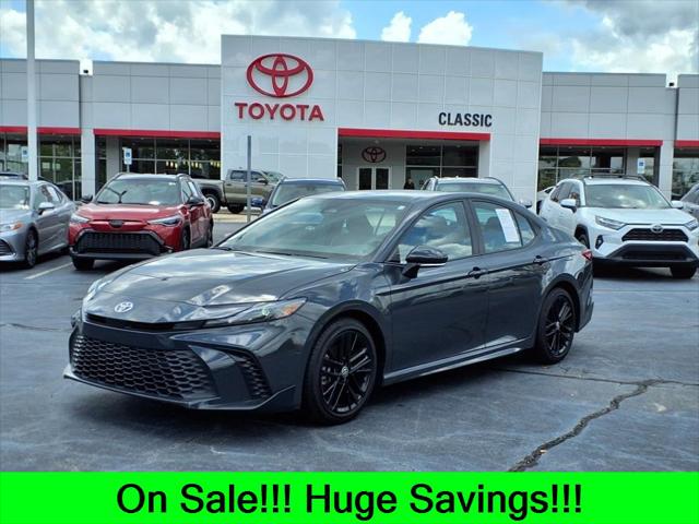 2025 Toyota Camry SE