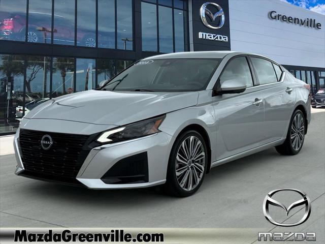 2023 Nissan Altima SL FWD