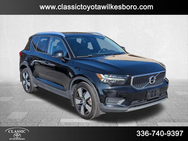 2019 Volvo XC40 T5 Momentum 2019 Volvo XC40 T5 Momentum