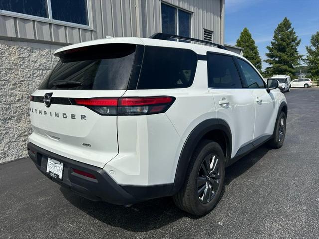 2025 Nissan Pathfinder SV 4WD