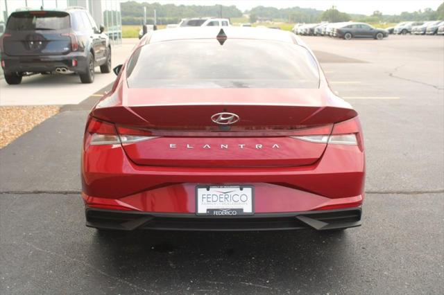 2022 Hyundai Elantra SEL 2022 Hyundai Elantra SEL