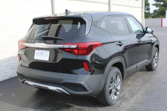 2023 Kia Seltos LX 2023 Kia Seltos LX