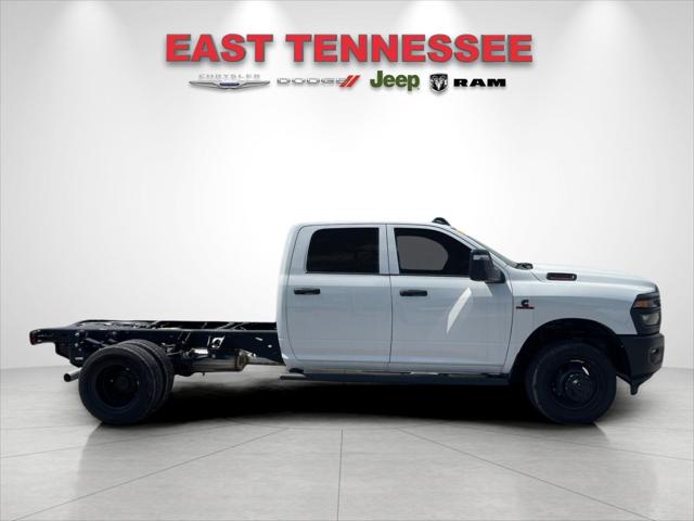 2026 RAM Ram 3500 Chassis Cab RAM 3500 TRADESMAN CREW CAB CHASSIS 4X4 60 CA 2026 RAM Ram 3500 Chassis Cab RAM 3500 TRADESMAN CREW CAB CHASSIS 4X4 60 CA