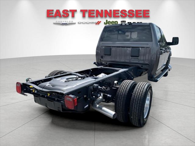 2025 RAM Ram 3500 Chassis Cab RAM 3500 BIG HORN CREW CAB CHASSIS 4X4 60 CA 2025 RAM Ram 3500 Chassis Cab RAM 3500 BIG HORN CREW CAB CHASSIS 4X4 60 CA