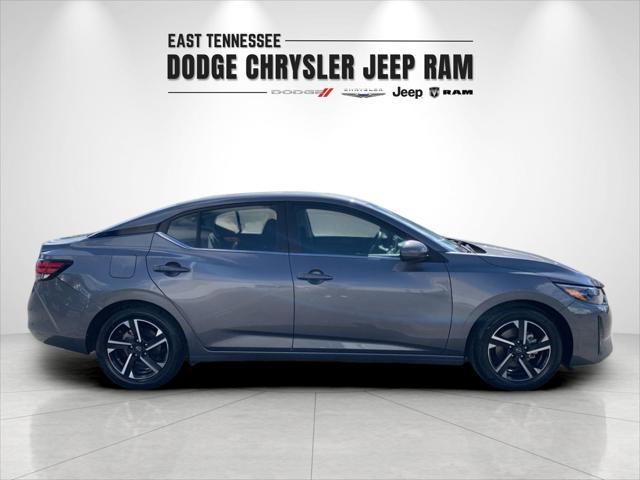 2024 Nissan Sentra SV Xtronic CVT