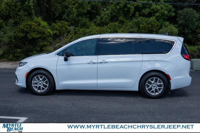 2025 Chrysler Pacifica PACIFICA SELECT