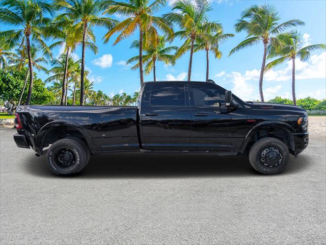 2022 RAM 3500 Limited Crew Cab 4x4 8 Box 2022 RAM 3500 Limited Crew Cab 4x4 8 Box