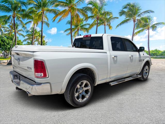 2017 RAM 1500 Laramie Crew Cab 4x4 64 Box