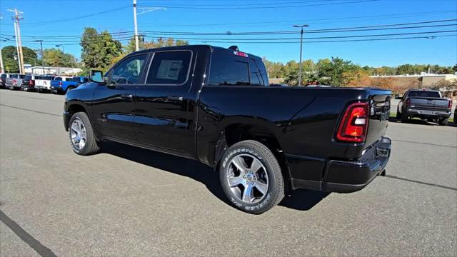 2025 RAM 1500 Tradesman Crew Cab 4x4 57 Box 2025 RAM 1500 Tradesman Crew Cab 4x4 57 Box