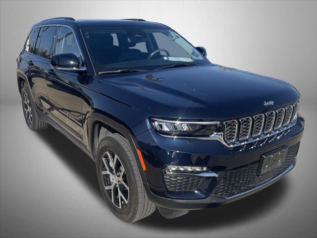 2023 Jeep Grand Cherokee Limited 4x4 2023 Jeep Grand Cherokee Limited 4x4