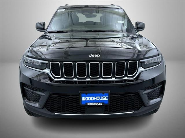 2025 Jeep Grand Cherokee GRAND CHEROKEE LAREDO X 4X4 2025 Jeep Grand Cherokee GRAND CHEROKEE LAREDO X 4X4