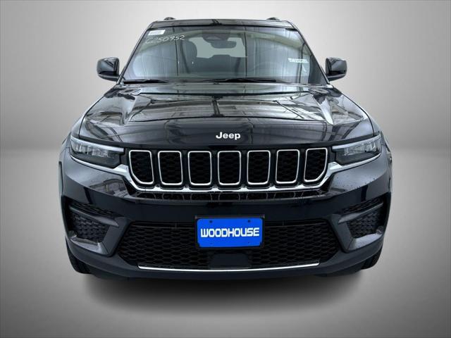 2025 Jeep Grand Cherokee GRAND CHEROKEE LAREDO 4X4 2025 Jeep Grand Cherokee GRAND CHEROKEE LAREDO 4X4