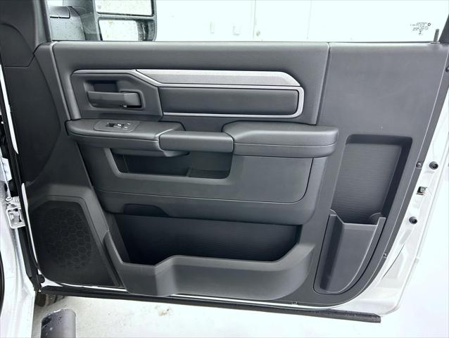 2025 Ram 2500 Tradesman Regular Cab 4x2 8' Box