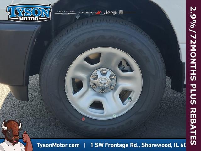 2026 Ram 1500 Tradesman Crew Cab 4x4 5'7" Box