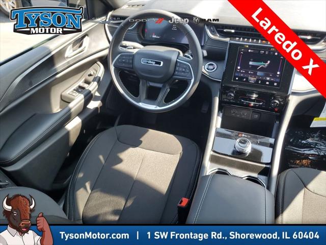 2025 Jeep Grand Cherokee Laredo X 4x4