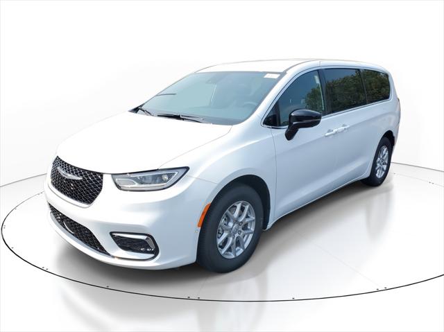 2025 Chrysler Pacifica PACIFICA SELECT