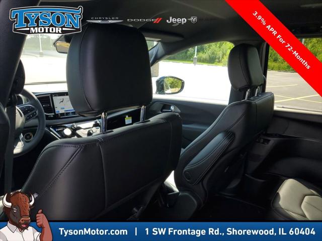 2026 Chrysler Voyager LX