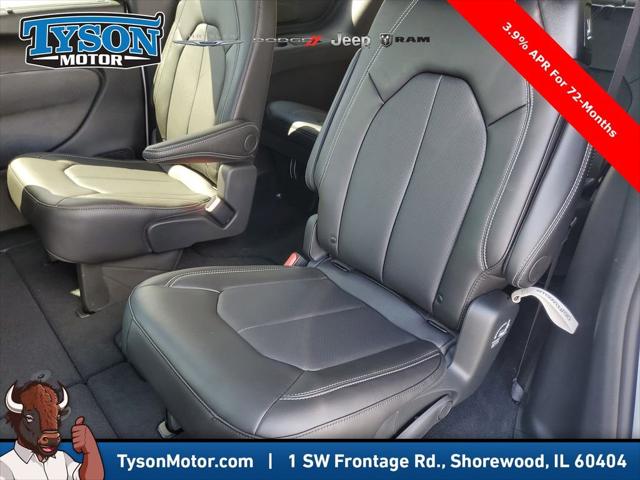 2026 Chrysler Voyager LX