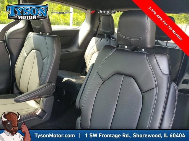 2026 Chrysler Voyager LX