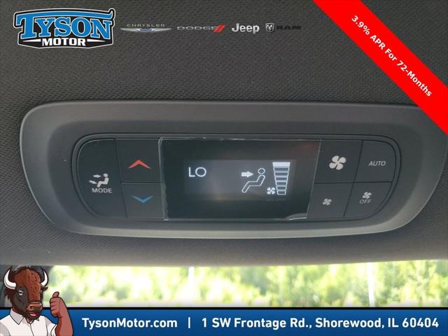 2026 Chrysler Voyager LX