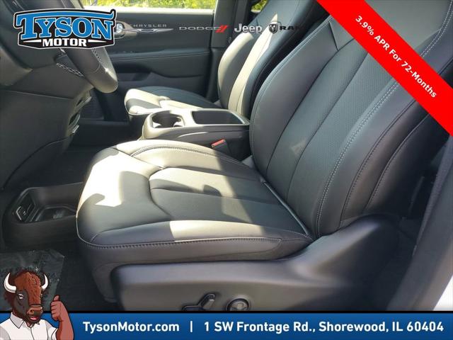 2026 Chrysler Voyager LX