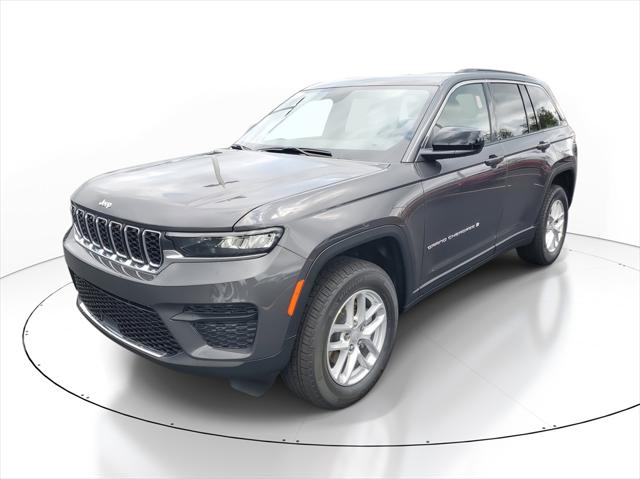 2025 Jeep Grand Cherokee GRAND CHEROKEE LAREDO X 4X4