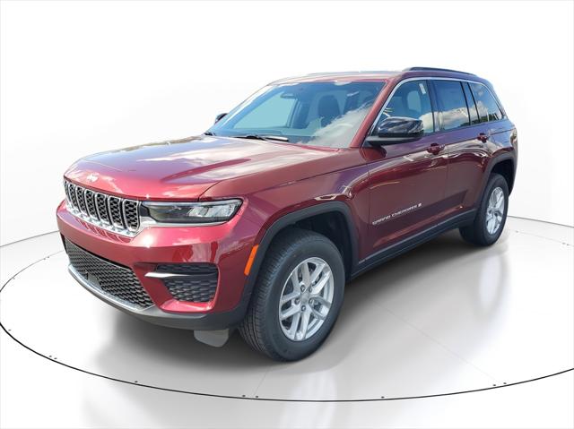 2025 Jeep Grand Cherokee GRAND CHEROKEE LAREDO X 4X4