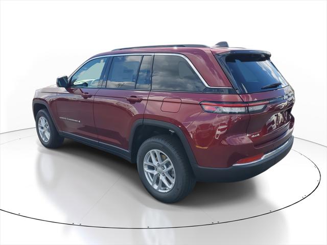 2025 Jeep Grand Cherokee GRAND CHEROKEE LAREDO X 4X4