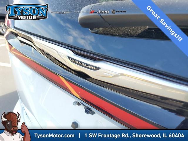 2026 Chrysler Pacifica Select AWD
