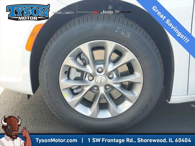 2026 Chrysler Pacifica Select AWD