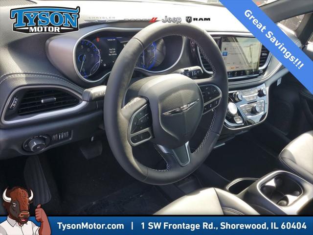 2026 Chrysler Pacifica Select AWD