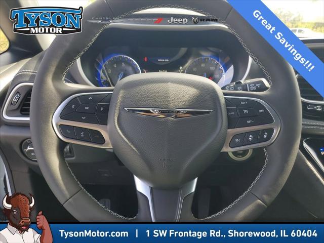 2026 Chrysler Pacifica Select AWD