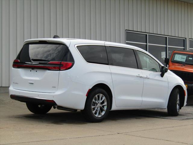 2026 Chrysler Pacifica PACIFICA SELECT AWD 2026 Chrysler Pacifica PACIFICA SELECT AWD