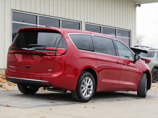 2026 Chrysler Pacifica PACIFICA SELECT AWD